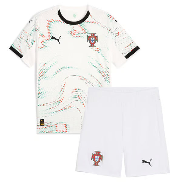 Conjunto infantil Seleção Portugal branco alternativo 2025