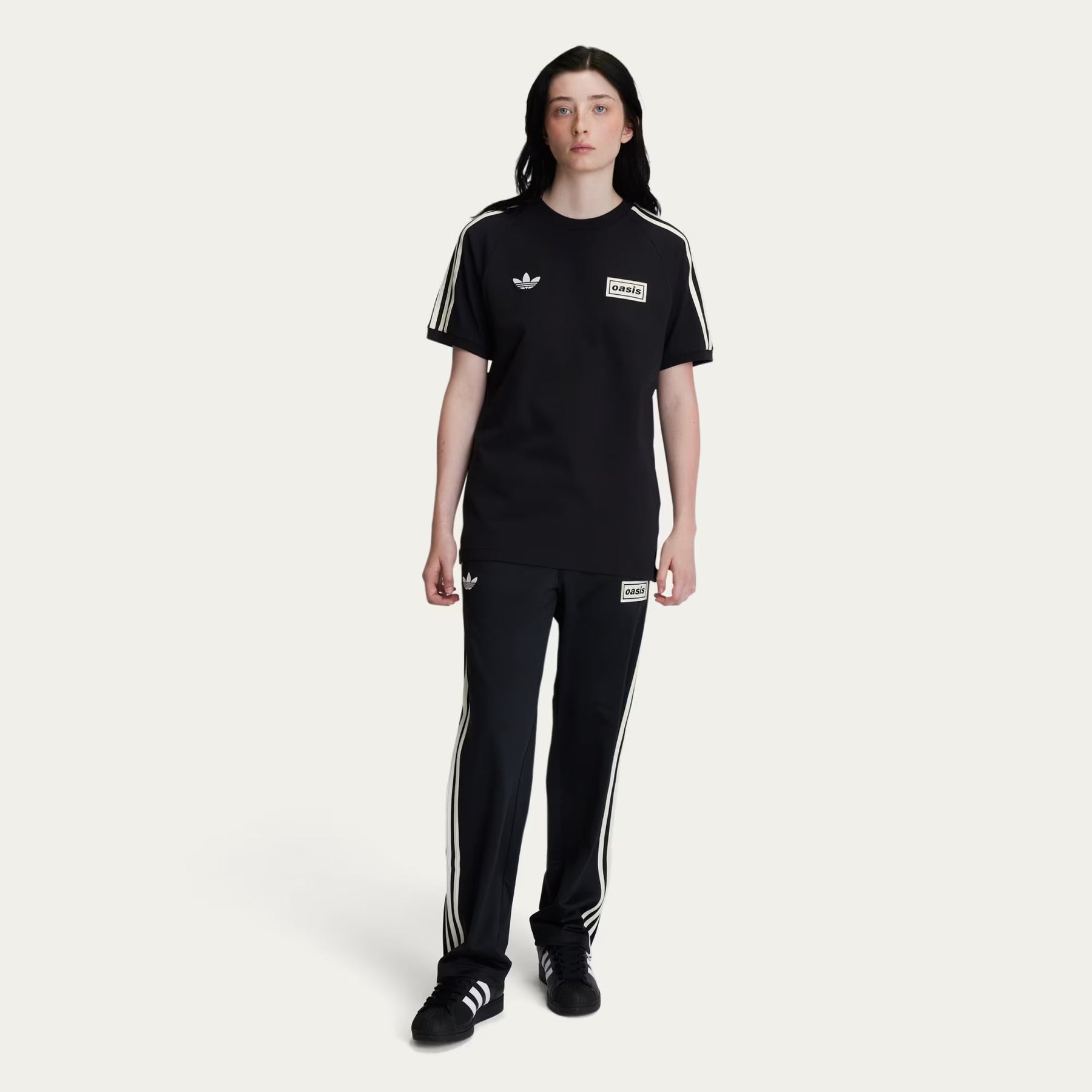 TOUR BLACK T-SHIRT