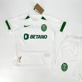 Conjunto Infantil Sporting Alternativa 2024/25 - ÚLTIMAS UNIDADES! 🔥💚