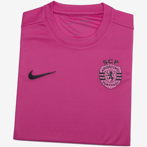 Camisola Sporting Outubro Rosa BICAMPEÃO 2024/25 - MODELO EXCLUSIVO! 🦁🏆