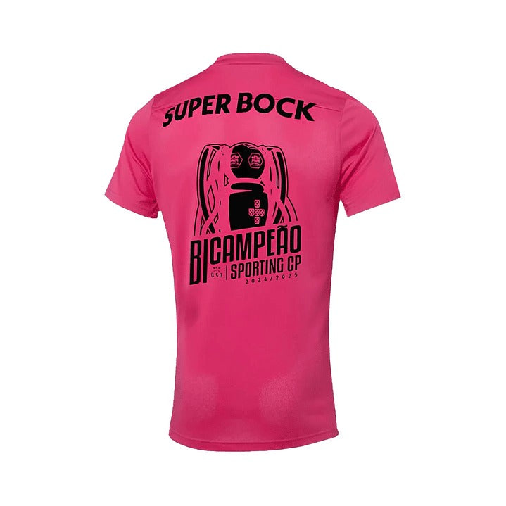 Camisola Sporting Outubro Rosa BICAMPEÃO 2024/25 - MODELO EXCLUSIVO! 🦁🏆